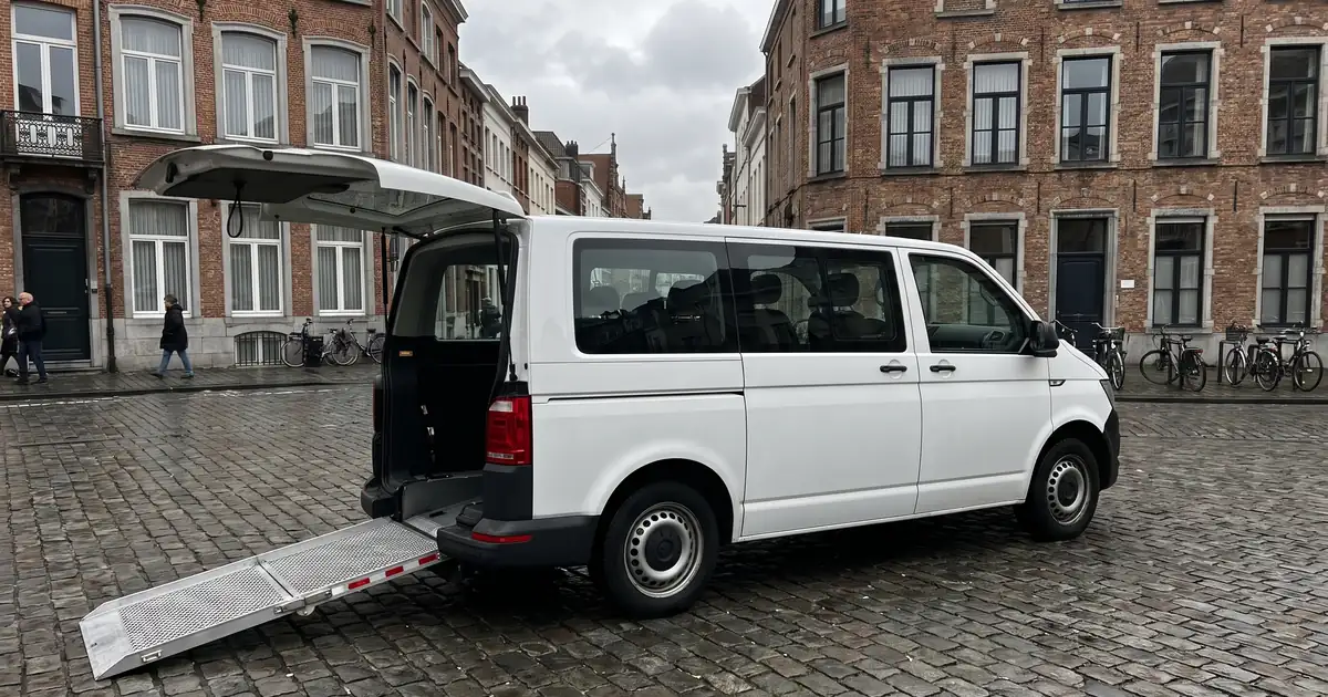 Taxi adapté ou ambulance à Bruxelles : comment choisir sans se tromper